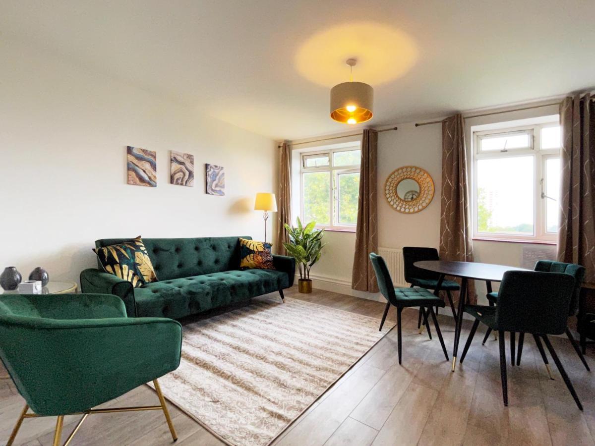 לונדון Sophie Place In Vauxhall - 3 Double Beds, 1 Sofa Bed, Spacious מראה חיצוני תמונה